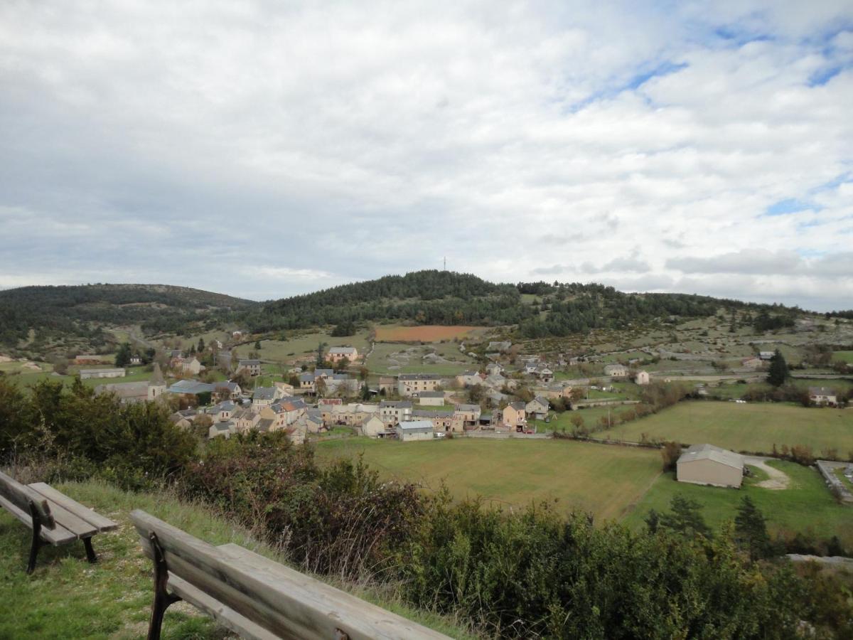 Gite Clevacances Laval-du-Tarn Eksteriør billede